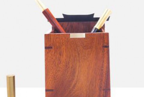 木质笔筒定制桌面摆件 办公用品木质工艺品创意笔筒定制