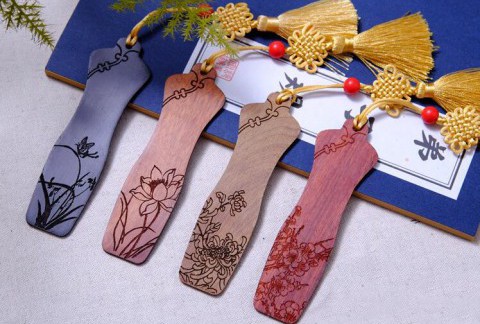 中国风古典旗袍款红木书签套装 创意复古文房礼品木质工艺品摆件
