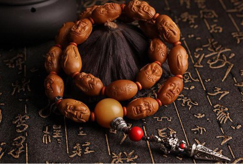 著名大师青峰雕刻天然精品单面十八罗汉橄榄核手串男士 文玩手链