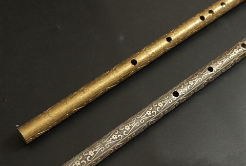 古玩收藏杂项黄铜纯铜笛子手工雕刻浮雕工艺可用防身家居装饰摆件