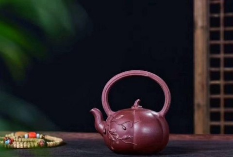 紫砂壶泡什么茶才不”壶“里”壶“涂？